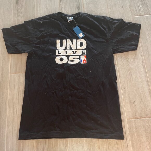 NWT UNDEFEATED LA LIVE BLACK TEE SZ MEDIUM - Picture 2 of 3
